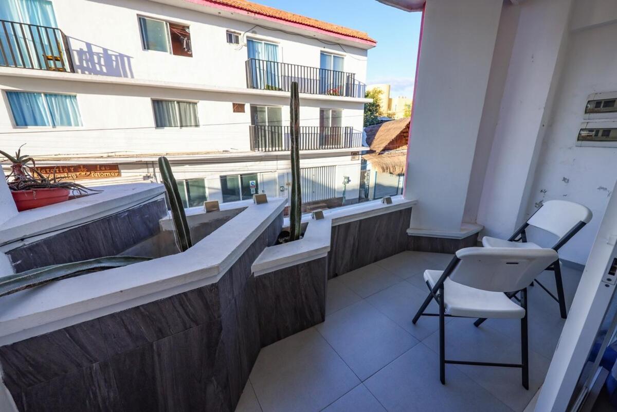 With Terrace Downtown Apartamento